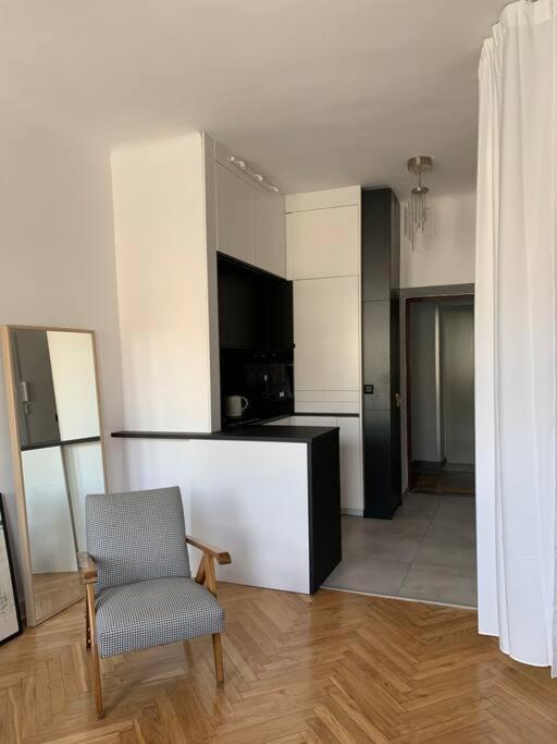 Cutest Studio With Best Location Varsavia Esterno foto